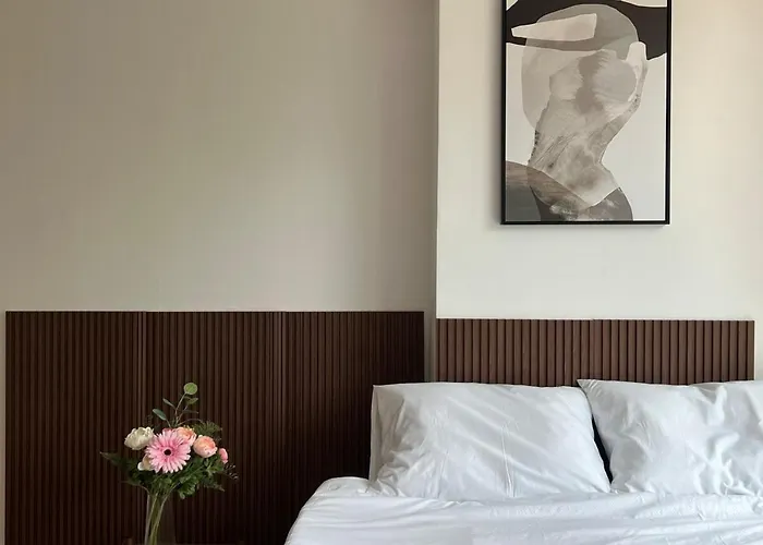 Apartment Quiet & Comfy Home, Close To Everything Seoul